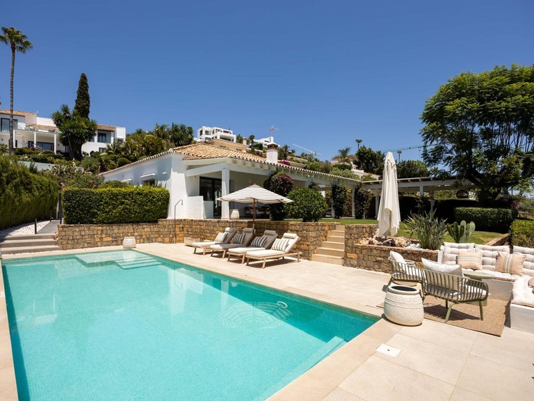 Villa for Sale in Estepona, Malaga 24
