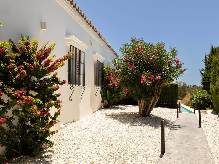 Villa for Sale in Estepona, Malaga 26