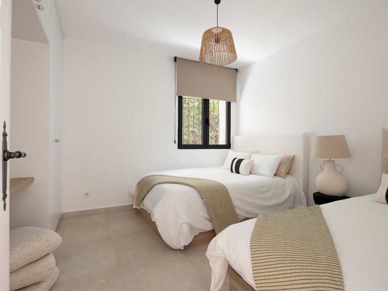 Villa for Sale in Estepona, Malaga 30