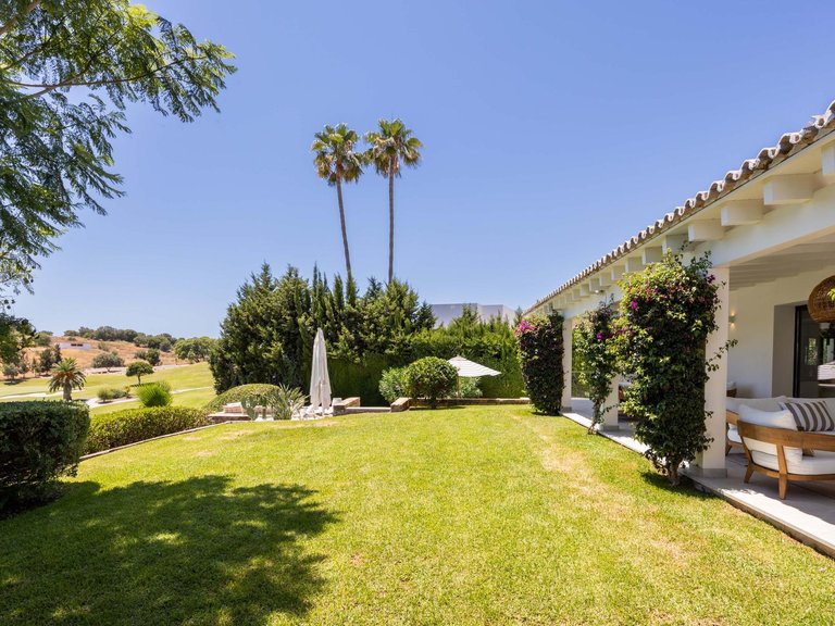 Villa for Sale in Estepona, Malaga 41