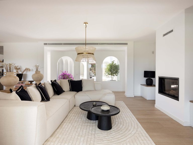 Villa for Sale in Estepona, Malaga 6