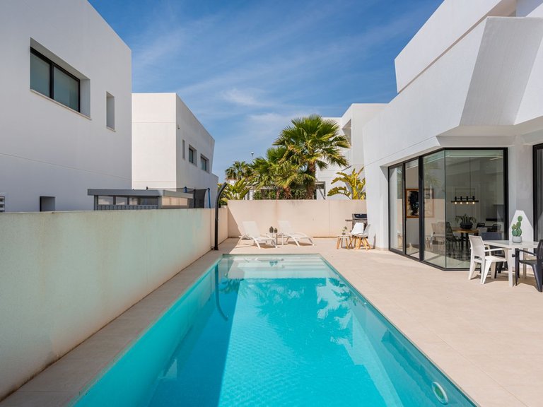 Villa for Sale in Rojales, Alicante 26