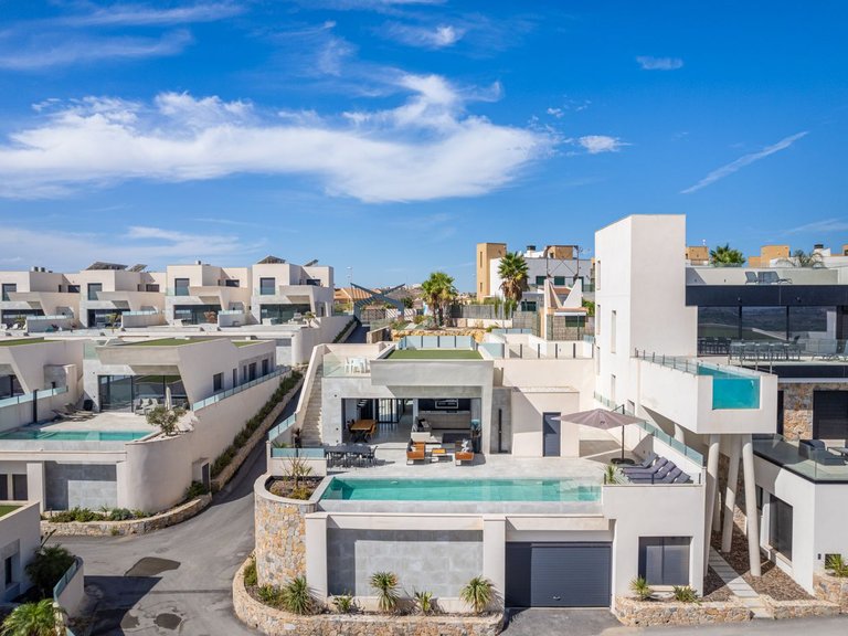 Villa for Sale in Rojales, Alicante 2