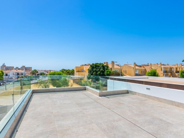 Villa for Sale in El Campello, Alicante 44