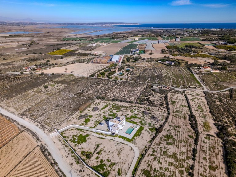 Villa for Sale in La Marina, Alicante 15