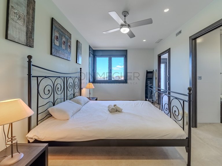 Villa for Sale in La Marina, Alicante 31