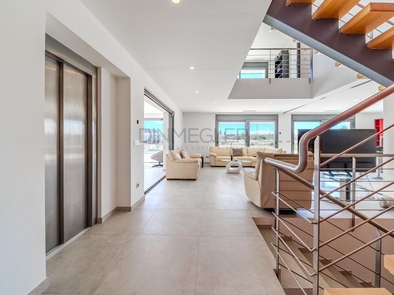 Villa for Sale in La Marina, Alicante 35