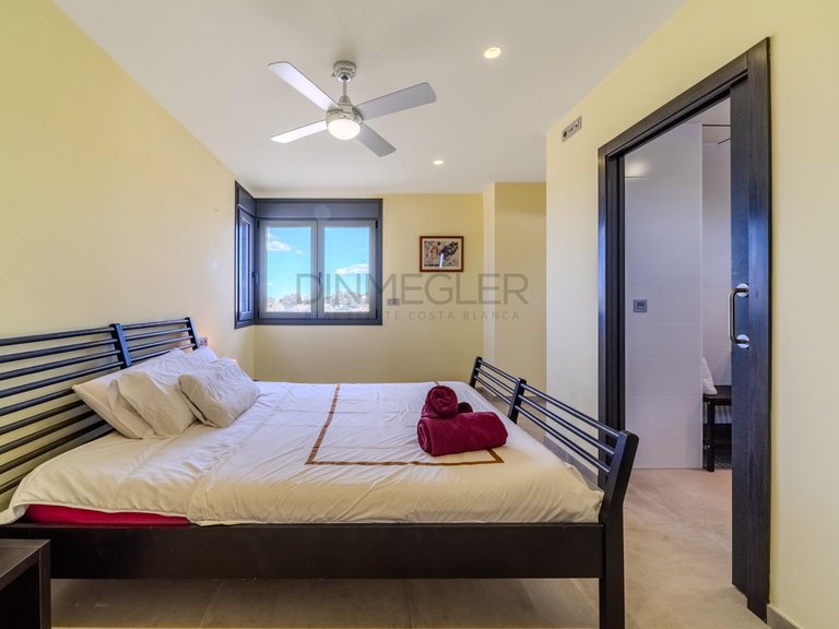 Villa for Sale in La Marina, Alicante 45
