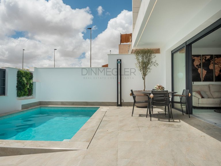 Villa for Sale in San Pedro Del Pinatar, Murcia 2