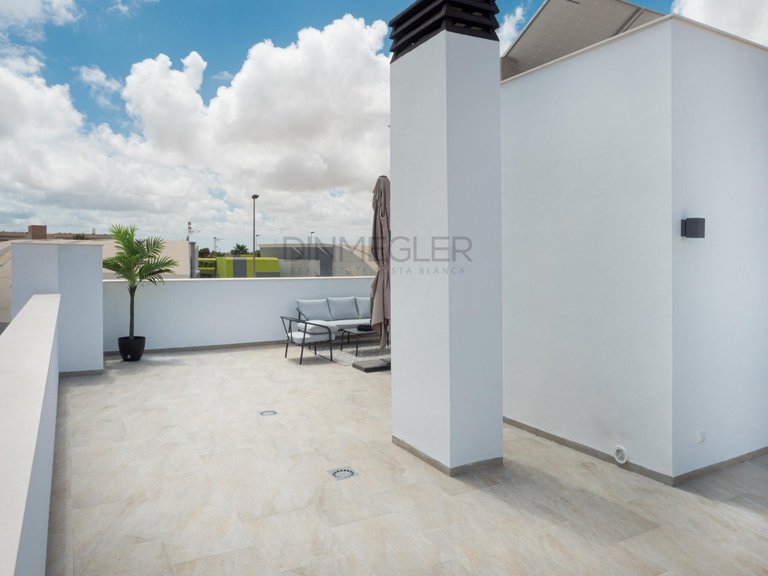 Villa for Sale in San Pedro Del Pinatar, Murcia 46