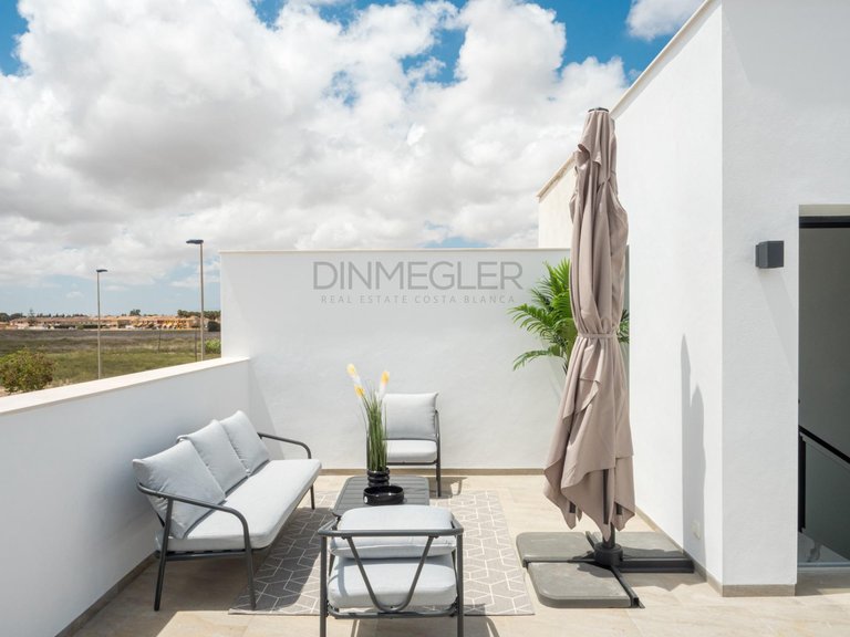 Villa for Sale in San Pedro Del Pinatar, Murcia 48
