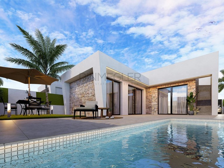 Villa for Sale in Torre - Pacheco, Murcia 1