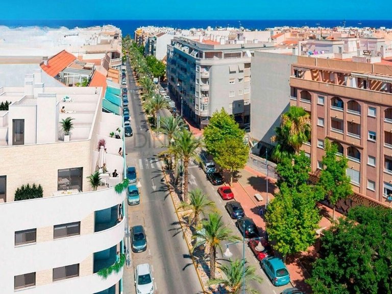 Penthouse for Sale in Torrevieja, Alicante 4