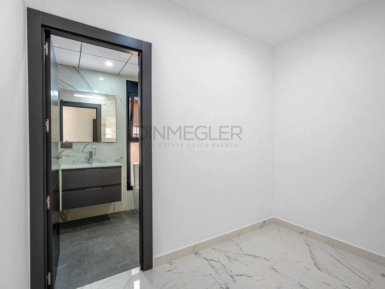 Villa for Sale in Orihuela Costa, Alicante 17