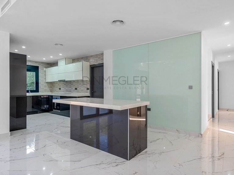 Villa for Sale in Orihuela Costa, Alicante 25