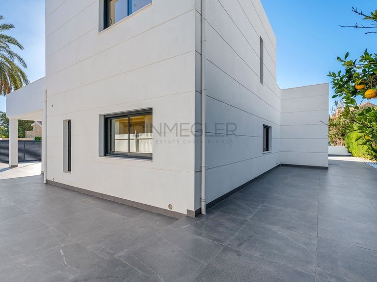 Villa for Sale in Orihuela Costa, Alicante 31