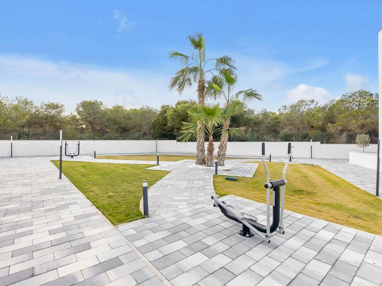 Penthouse for Sale in Costa Blanca Torrevieja, Alicante 28