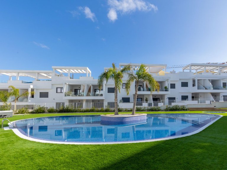 Penthouse for Sale in Costa Blanca Torrevieja, Alicante 34