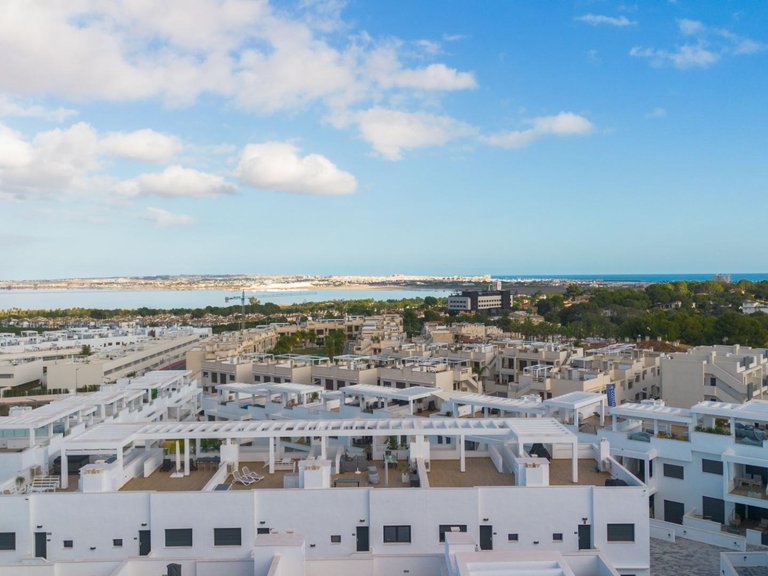 Penthouse for Sale in Costa Blanca Torrevieja, Alicante 36