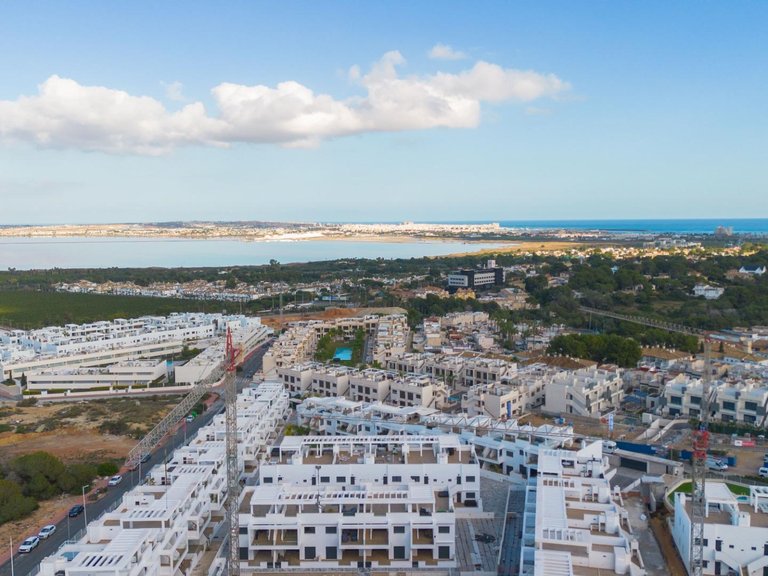 Penthouse for Sale in Costa Blanca Torrevieja, Alicante 43
