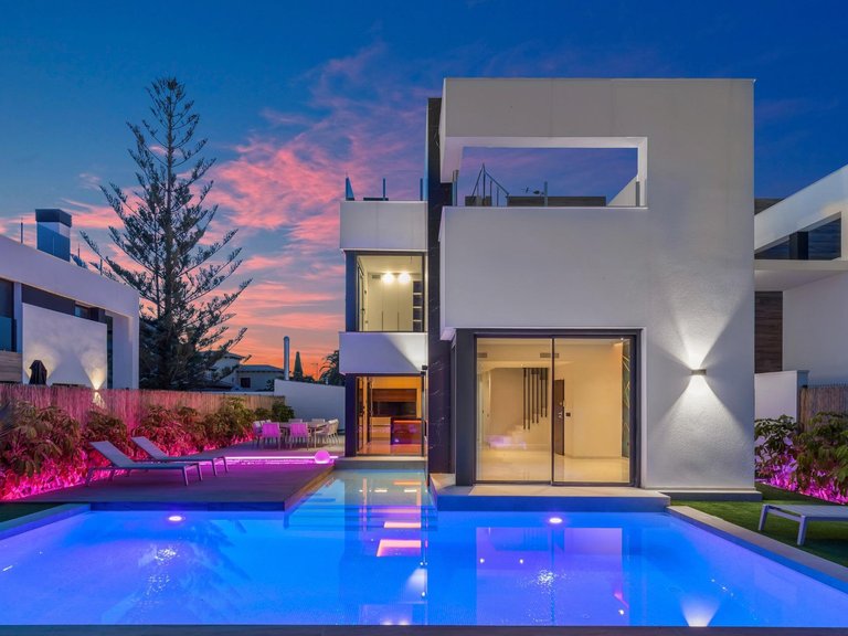 Villa for Sale in Torrevieja, Alicante 2