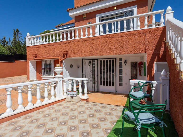 Villa for Sale in Torrevieja, Alicante 32