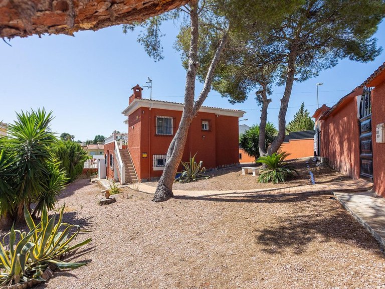 Villa for Sale in Torrevieja, Alicante 35