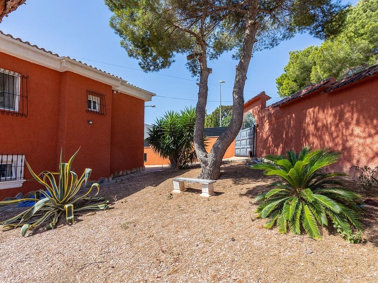 Villa for Sale in Torrevieja, Alicante 36