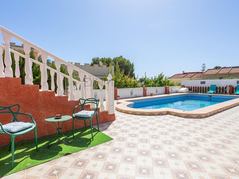 Villa for Sale in Torrevieja, Alicante 12