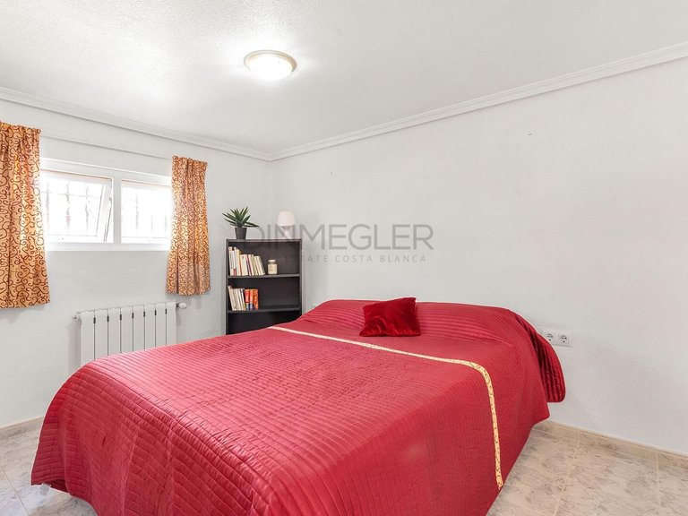 Villa for Sale in Torrevieja, Alicante 20