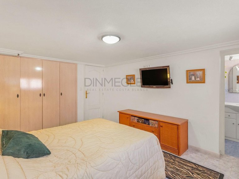 Villa for Sale in Torrevieja, Alicante 24