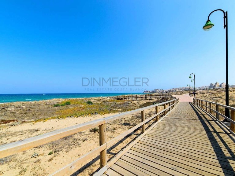 Apartment for Sale in Torrevieja, Alicante 47