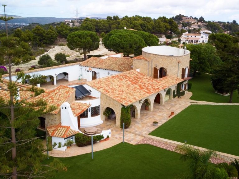 Villa for Sale in Benissa, Alicante 1