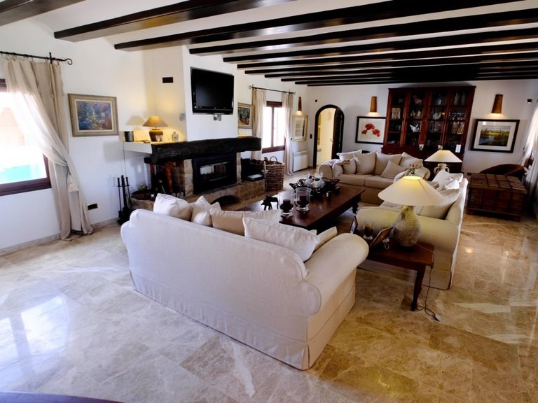Villa for Sale in Benissa, Alicante 11