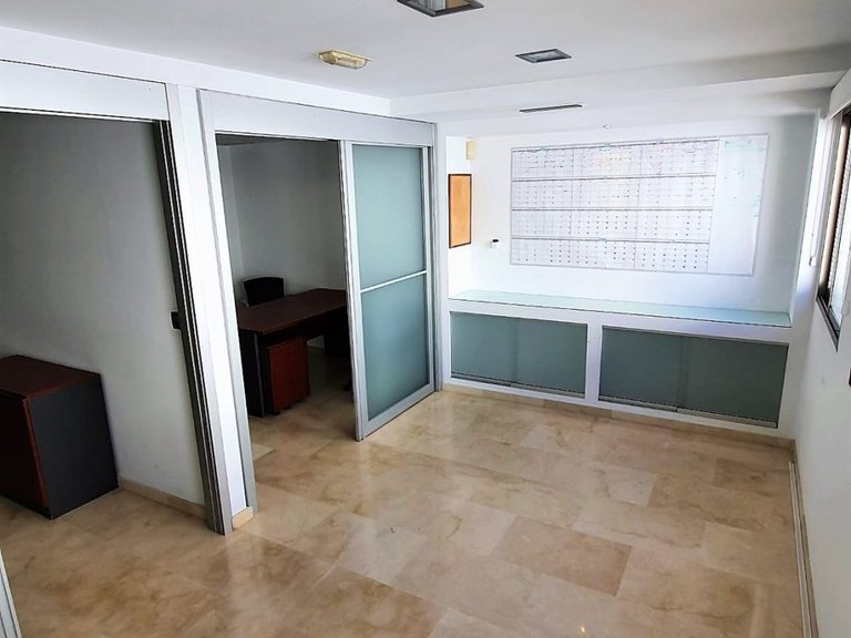 Commercial for Sale in Alicante, Alicante 10