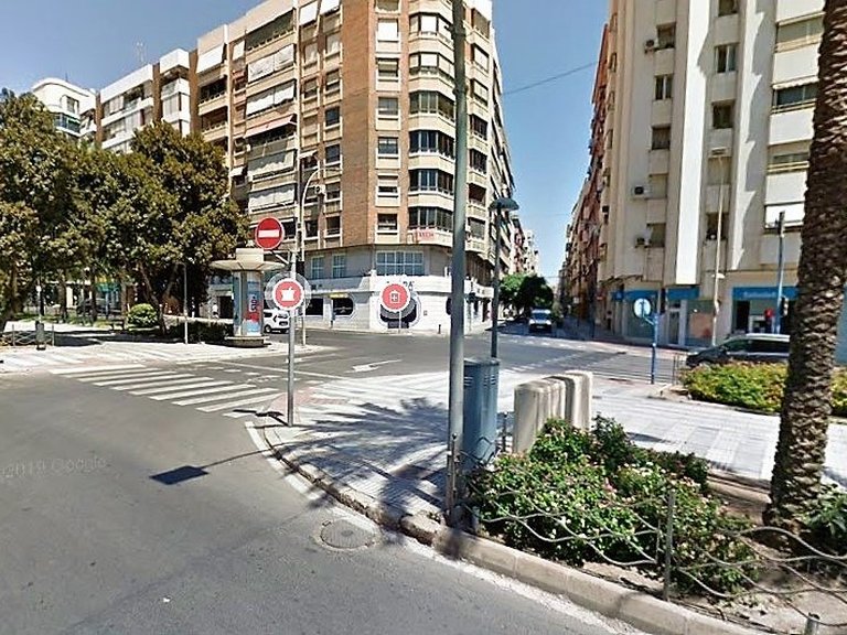 Commercial for Sale in Alicante, Alicante 13