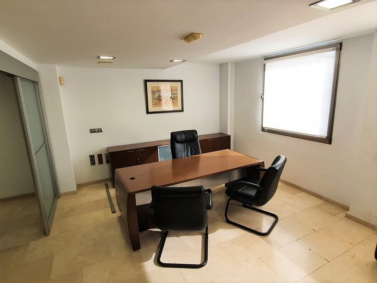 Commercial for Sale in Alicante, Alicante 7
