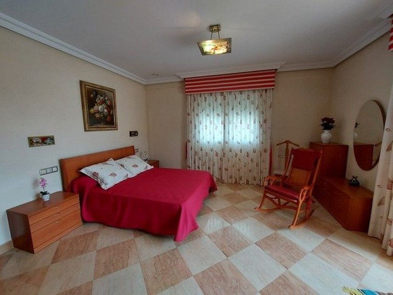 Villa for Sale in Torrevieja, Alicante 9