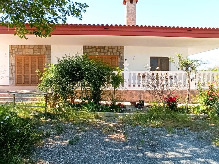 Villa for Sale in Mutxamel, Alicante 1