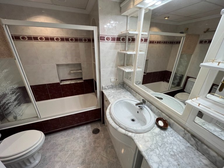 Apartment for Sale in Benidorm, Alicante 11