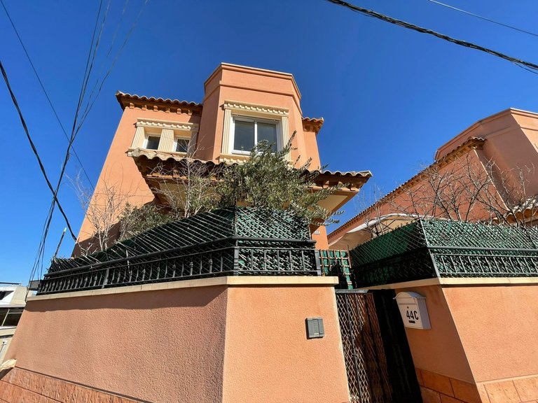 Town House for Sale in Bigastro, Alicante 1