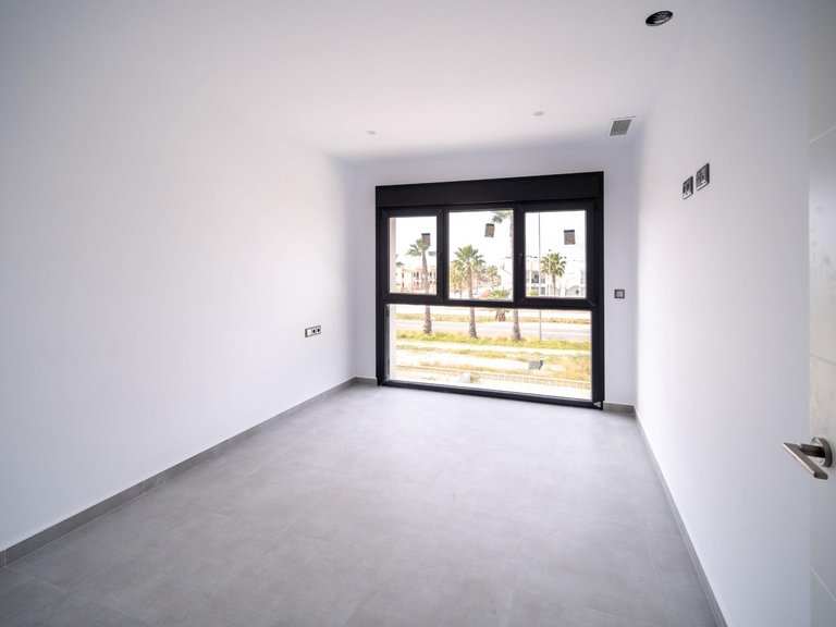 Villa for Sale in Torrevieja, Alicante 13