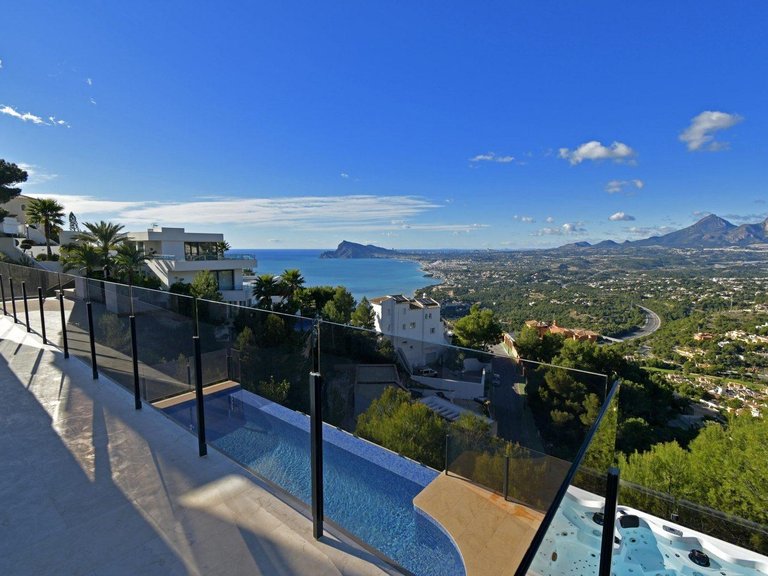 Villa for Sale in Altea, Alicante 1