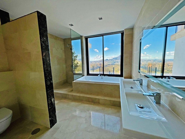 Villa for Sale in Altea, Alicante 10