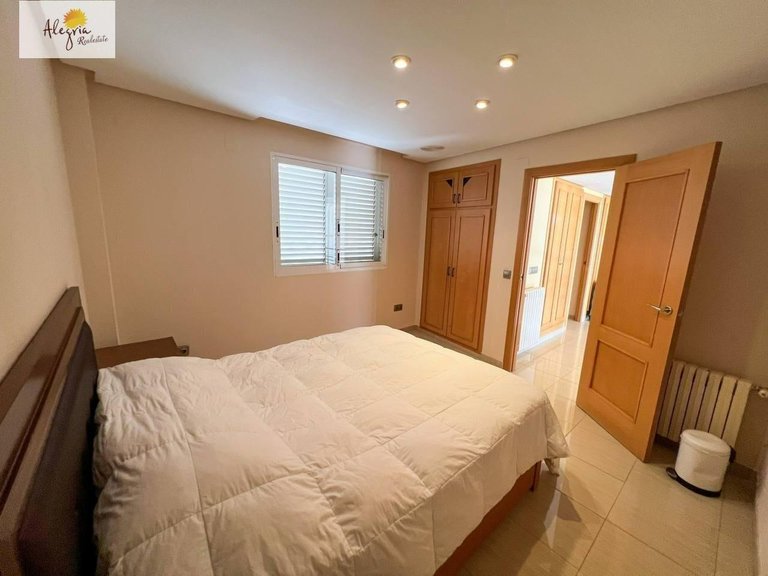 Villa for Sale in Manises, Valencia 10
