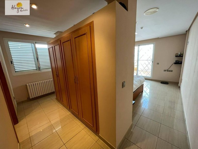 Villa for Sale in Manises, Valencia 15