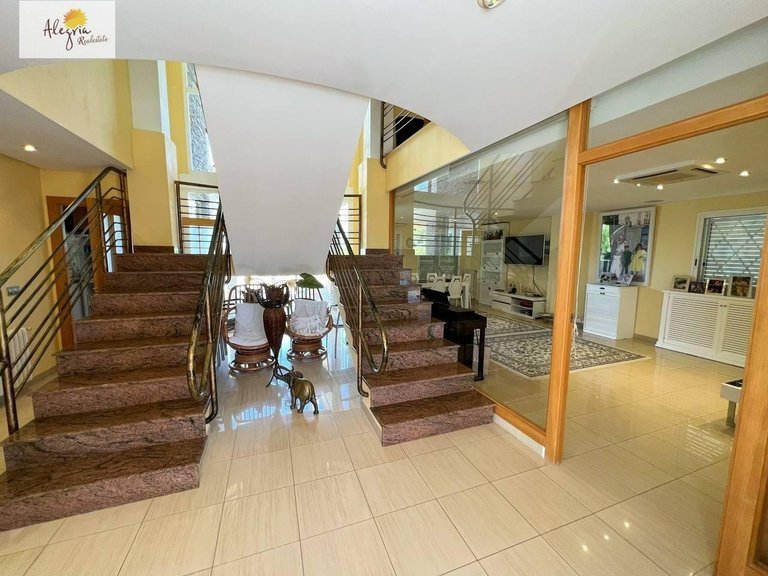 Villa for Sale in Manises, Valencia 4
