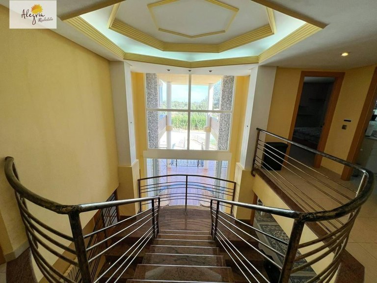 Villa for Sale in Manises, Valencia 5