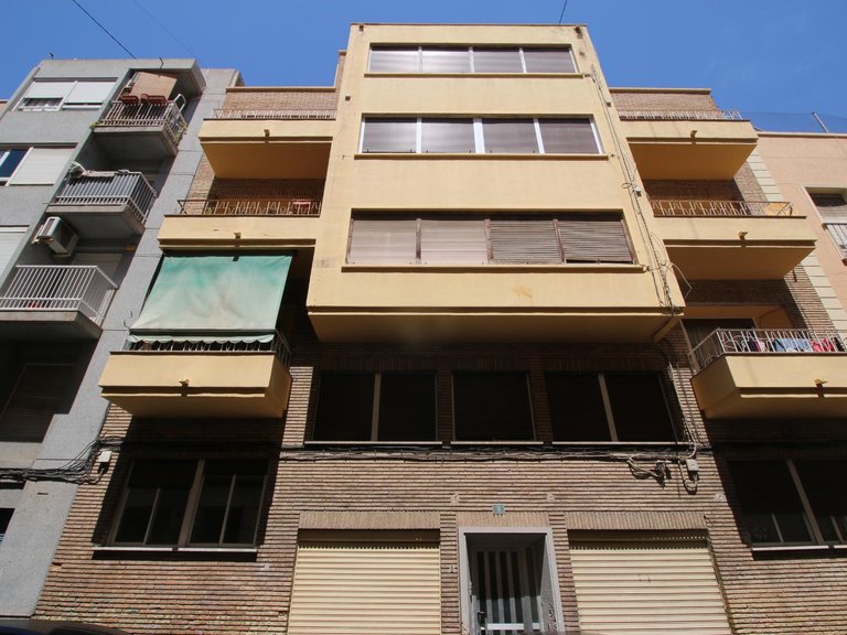 Town House for Sale in Alicante, Alicante 1