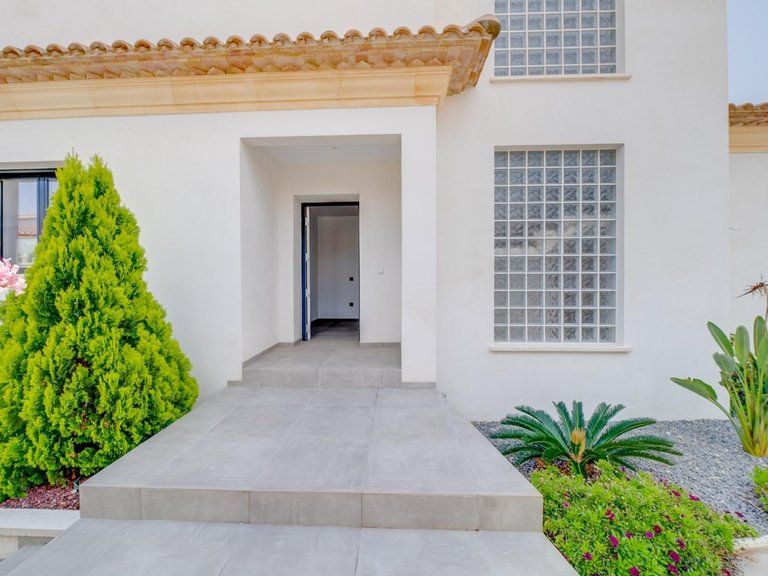 Villa for Sale in Calpe, Alicante 2